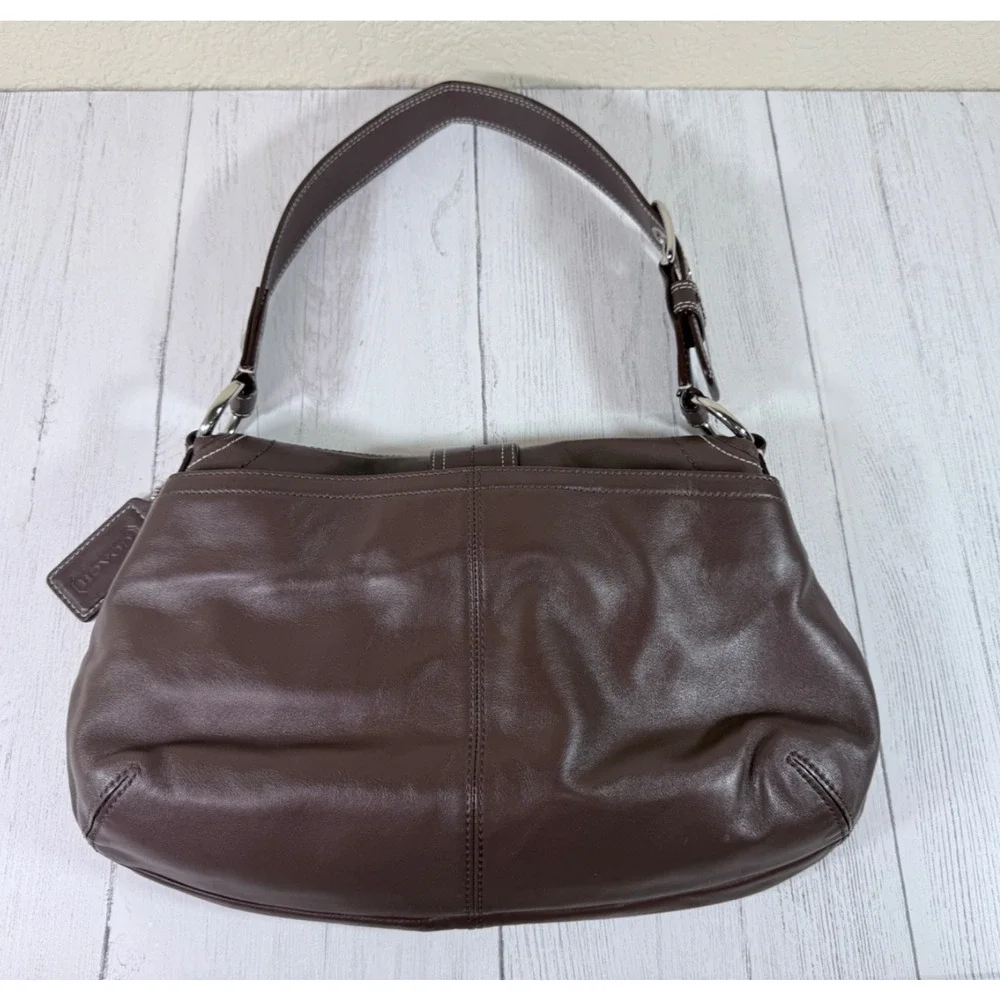 Coach Soho Y2K Rich Brown Buckle Flap Pleated Leather Shoulder Bag Purse F15204